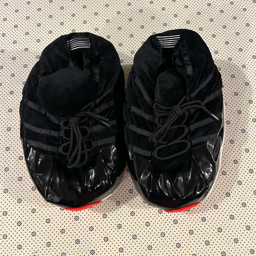 Fluffy Fun Black and Red Mens Slippers
